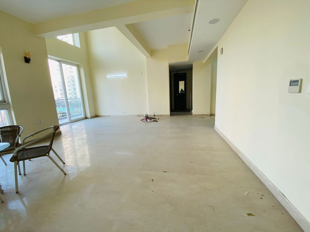 4 BHK + Pooja Room,Servant Room,Study Room,Extra Room 3605 Sq.Ft. Penthouse in BPTP Park Prime