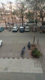 1000 Sq.Ft. Retail Shop in Kohinoor Grandeur