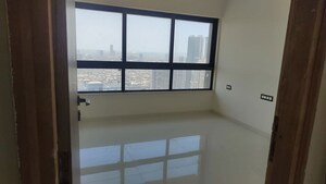 Room in 2.5 BHK Apartment at Lotus Sky Garden, Malad West – for Rent