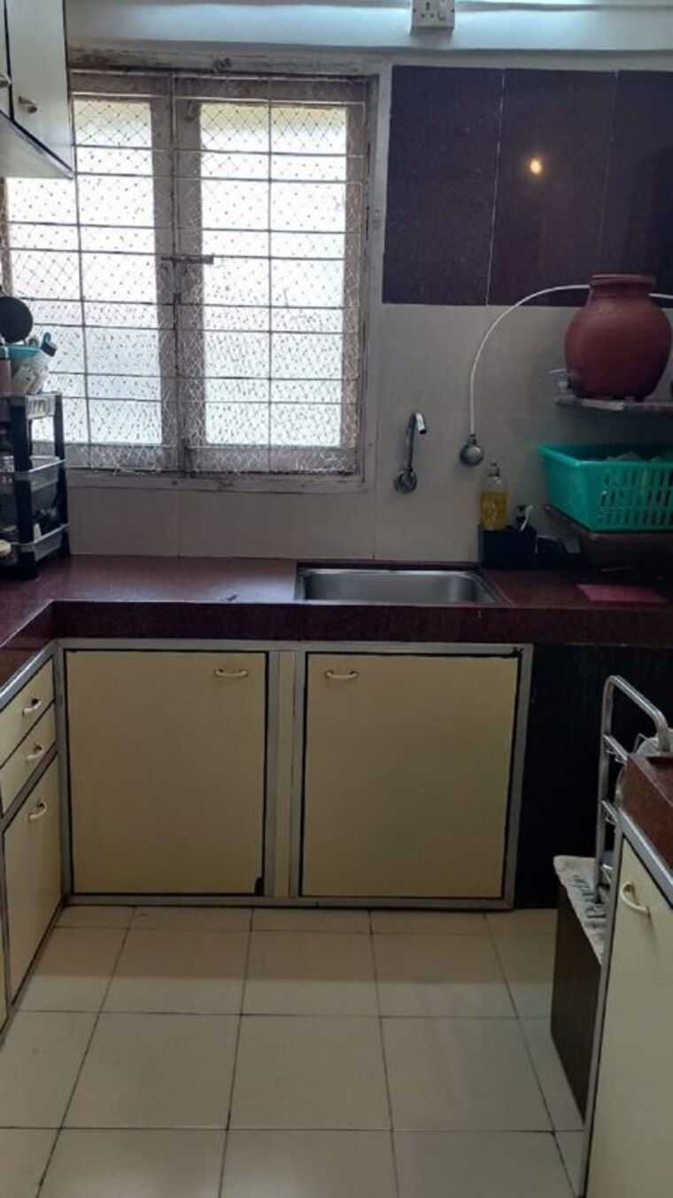 Kitchen, bandra west 1 Bedroom 500 Sq.Ft. Apartment In Bandra West Mumbai 9836455