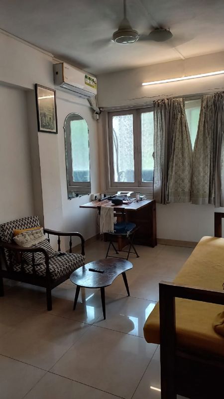 1 BHK + Pooja Room Apartment For Rent in Bandra West