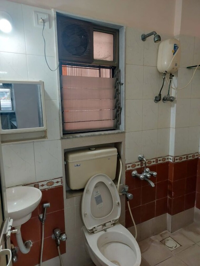 Bathroom, acme-amay 2 Bedroom 910 Sq.Ft. Apartment In Goregaon East Mumbai 9836375