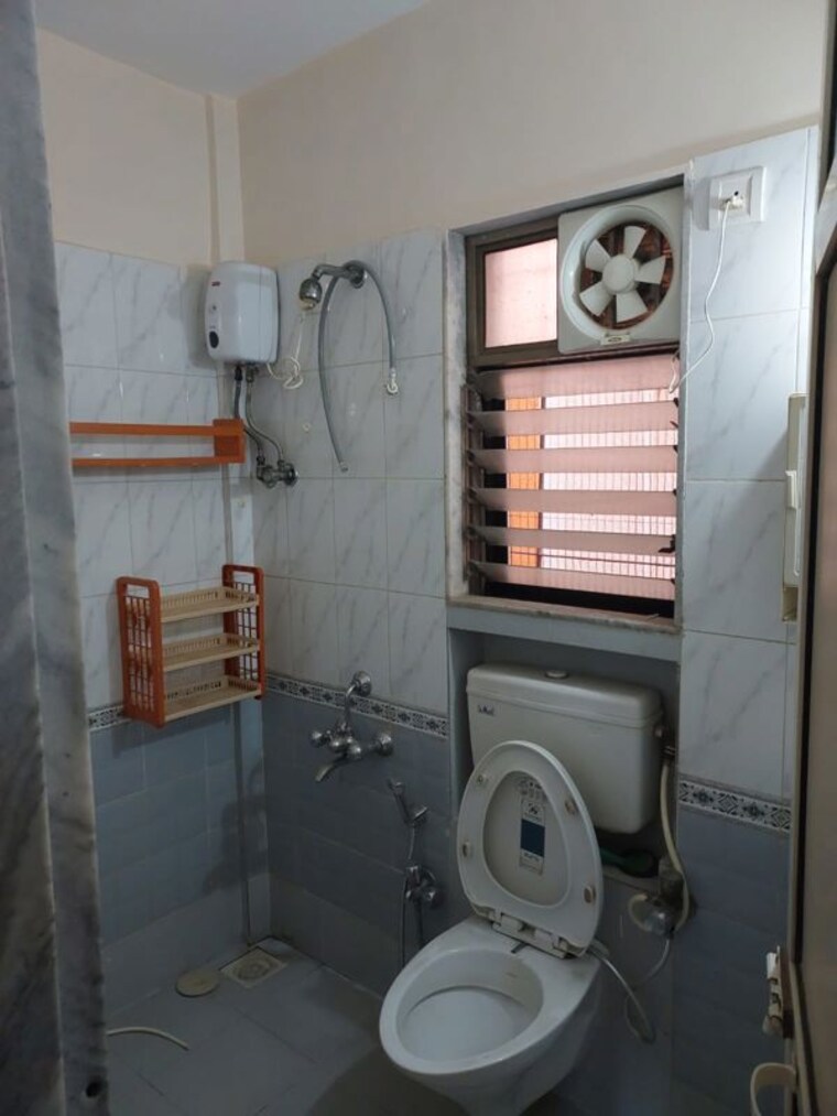 Bathroom, acme-amay 2 Bedroom 910 Sq.Ft. Apartment In Goregaon East Mumbai 9836375