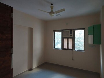 Room in 2 BHK Apartment at Acme Amay, Goregaon East – for Rent