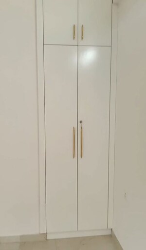 Furnished Amenities in 2.5 BHK Apartment at Smart World Gems, Sector 89 – for Sale