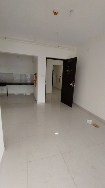 Room in 2 BHK Apartment at Kolte Patil R10, Hinjewadi – for Rent