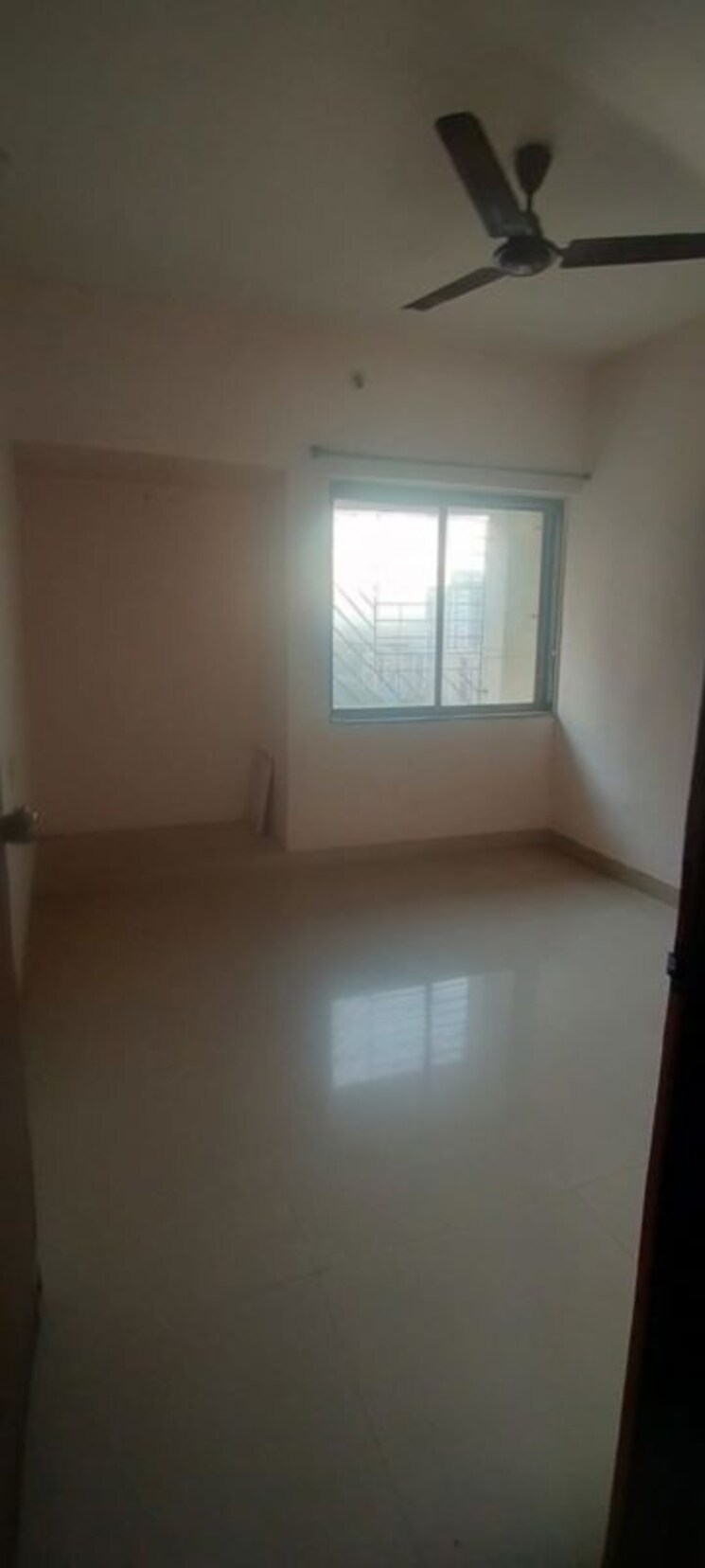 Room, haware-estate 2 Bedroom 700 Sq.Ft. Apartment In Kasarvadavali Thane 9836689