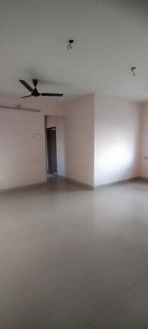 Room in 2 BHK Apartment at Haware Estate, Kasarvadavali – for Sale