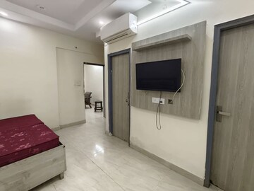 Room in 1 BHK Builder Floor at Ansal Sushant Lok I, Sector 43 – for Rent