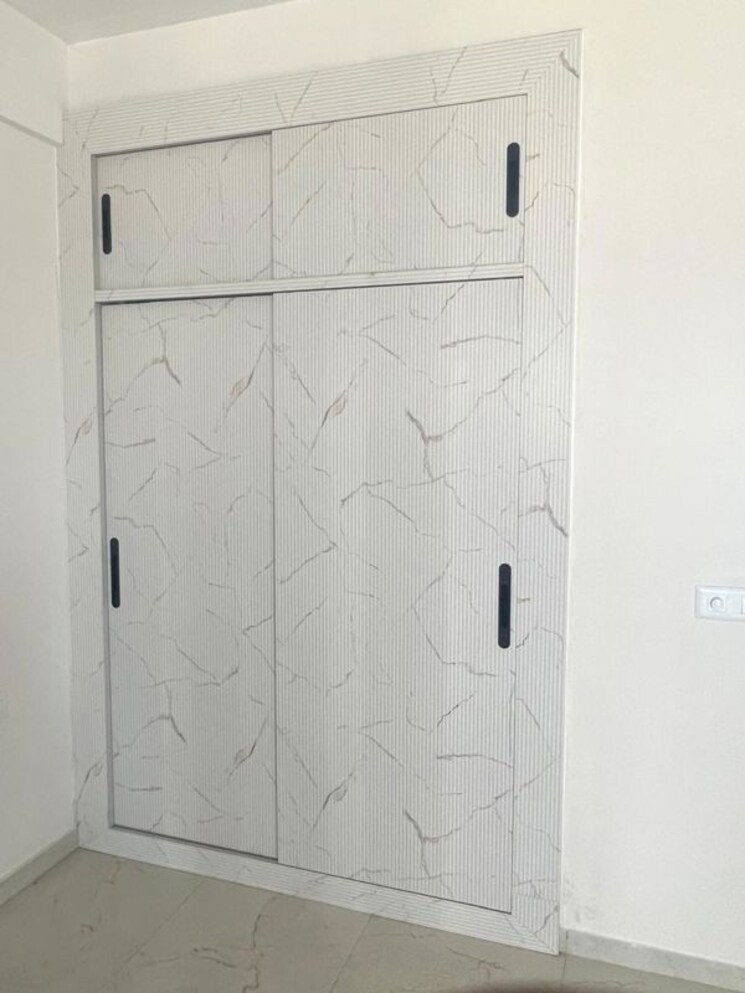 Bathroom, smart-world-gems 2.5 Bedroom 1115 Sq.Ft. Apartment In Sector 89 Gurgaon 9836889