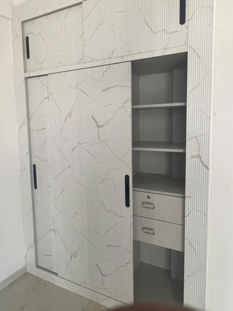 Bathroom, smart-world-gems 2.5 Bedroom 1115 Sq.Ft. Apartment In Sector 89 Gurgaon 9836889