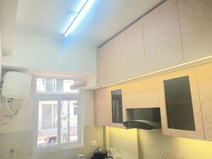 Room in 2.5 BHK Apartment at Smart World Gems, Sector 89 – for Rent