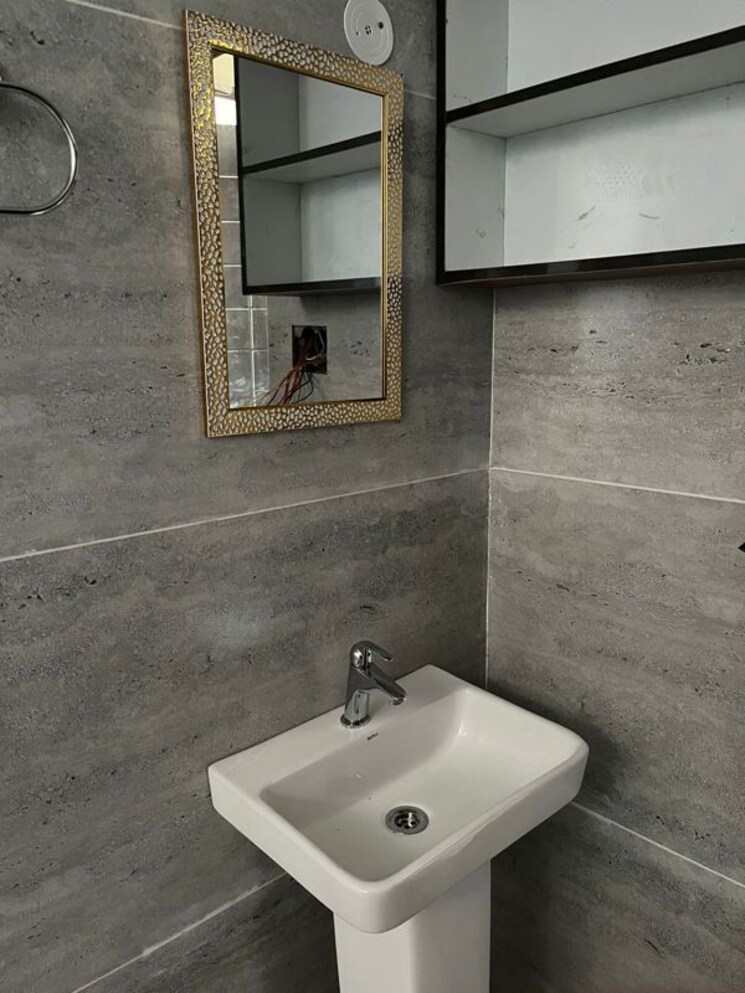 Bathroom, hansmukhi-garden-estate 3 Bedroom 1510 Sq.Ft. Builder Floor In Sahastradhara Road Dehradun 9836901