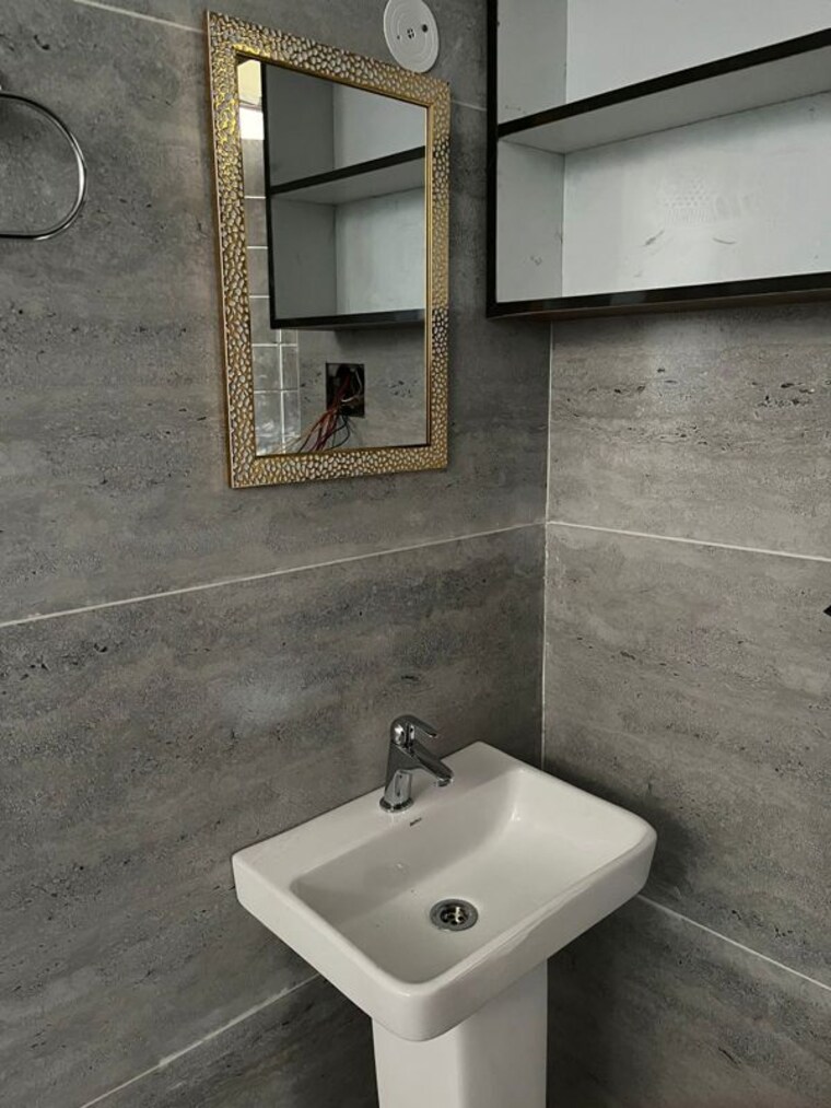 Bathroom, hansmukhi-garden-estate 3 Bedroom 1510 Sq.Ft. Builder Floor In Sahastradhara Road Dehradun 9836901