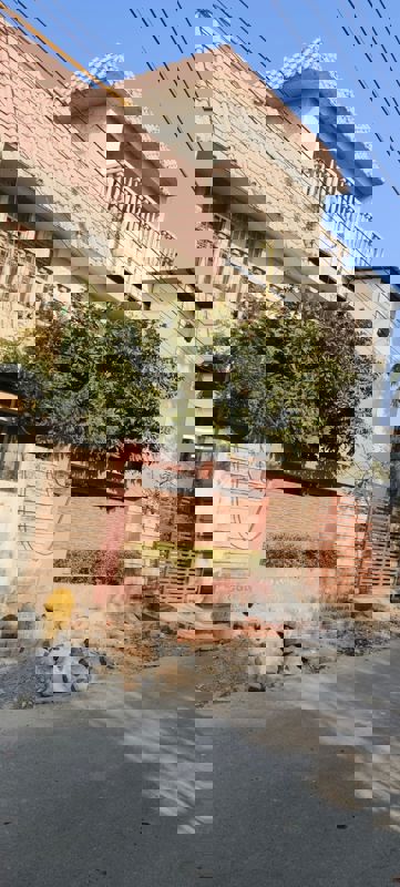 6+ BHK Independent House For Sale in Aliganj