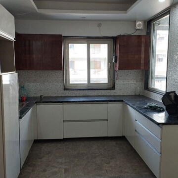 Kitchen in 3 BHK Apartment at Vipul World Floors, Sector 48 – for Rent