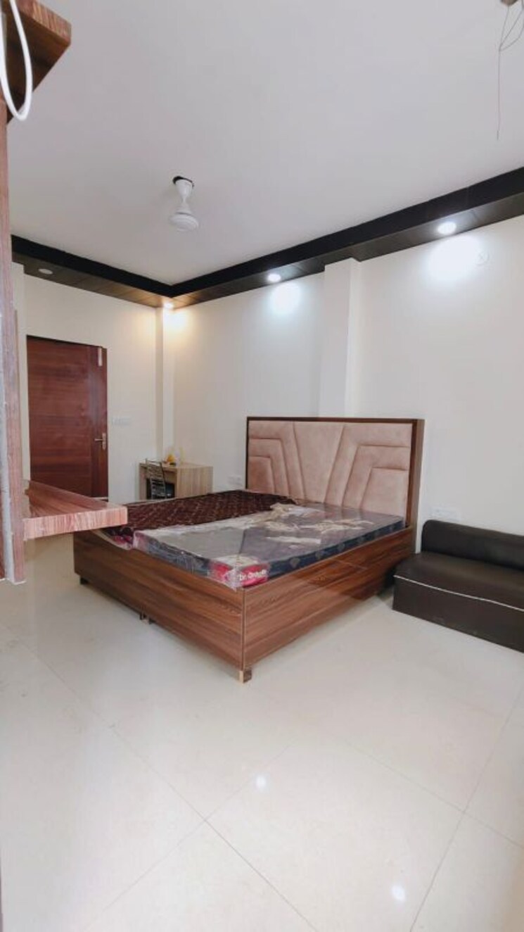 Bedroom, minarch-tower 1 RK 400 Sq.Ft. Builder Floor In Sector 44 Gurgaon 9837075