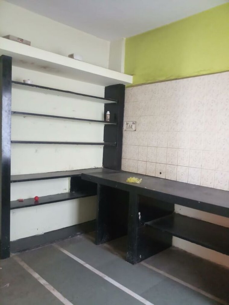 Kitchen, shantiben cooperative housing society 1 Bedroom 516 Sq.Ft. Apartment In Shantiben Cooperative Housing Society Pune 9836909