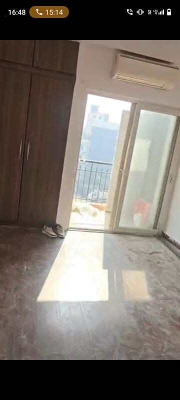 Building Lobby in 2.5 BHK Apartment at RWA Apartments Sector 52, Sector 52 – for Rent