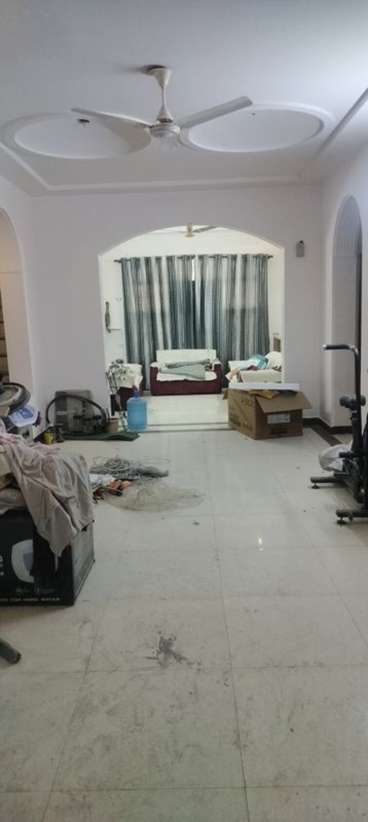 Living Room, janakpuri 4 Bedroom 3000 Sq.Ft. Builder Floor In Janakpuri Delhi 9837113