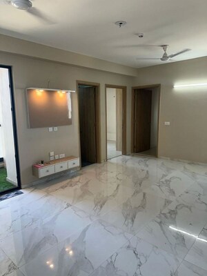 Room in 3 BHK Apartment at M3M Skywalk, Sector 74 – for Rent