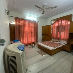 2 BHK Builder Floor For Rent in Sector 21C