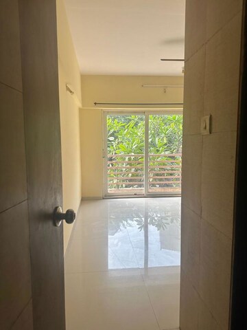 Bedroom in 3 BHK Apartment at Chembur – for Rent