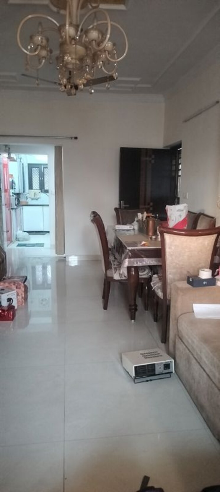Living Room, janakpuri 2 Bedroom 1100 Sq.Ft. Apartment In Janakpuri Delhi 9837252