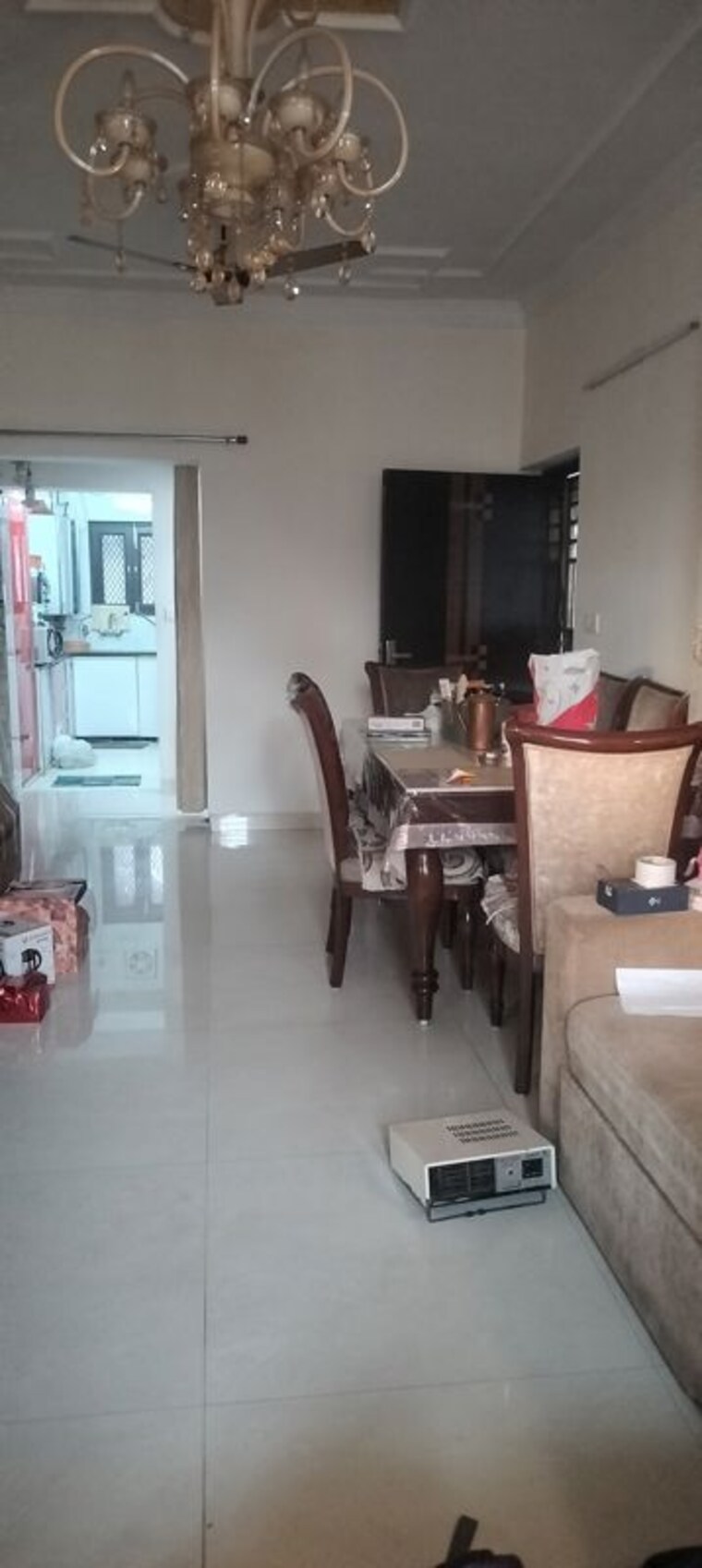 Living Room, janakpuri 2 Bedroom 1100 Sq.Ft. Apartment In Janakpuri Delhi 9837252