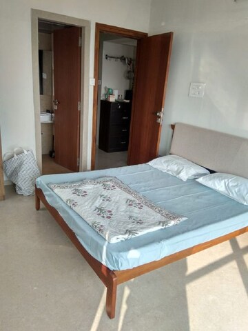 Bedroom in 2 BHK Apartment at Bandra West – for Rent