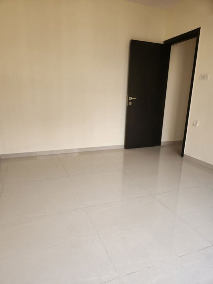 Room, lalani-grandeur 2 Bedroom 651 Sq.Ft. Apartment In Goregaon East Mumbai 9837467