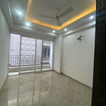 Room in 3 BHK Builder Floor at Chattarpur – for Rent