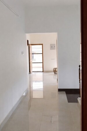 Room in 4 BHK Independent House at Pallikaranai – for Sale