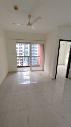 Room in 2 BHK Apartment at Kolte Patil R10, Hinjewadi – for Rent