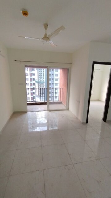 Room in 2 BHK Apartment at Kolte Patil R10, Hinjewadi – for Rent