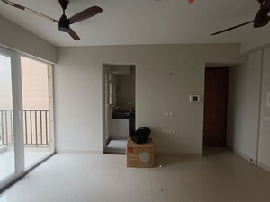 Room in 2 BHK Apartment at Tata Eureka Park, Sector 150 – for Rent