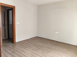 Room in 3 BHK Apartment at Jubilee Residency, Jubilee Hills – for Rent