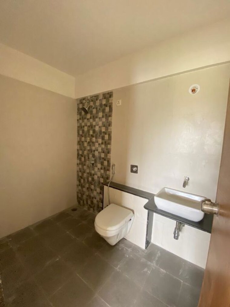 Bathroom, mahatma society 3 Bedroom 2085 Sq.Ft. Apartment In Mahatma Society Pune 9837628