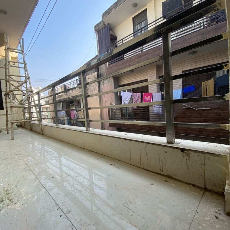 Balcony, chattarpur 3 Bedroom 1100 Sq.Ft. Builder Floor In Chattarpur Delhi 9837741
