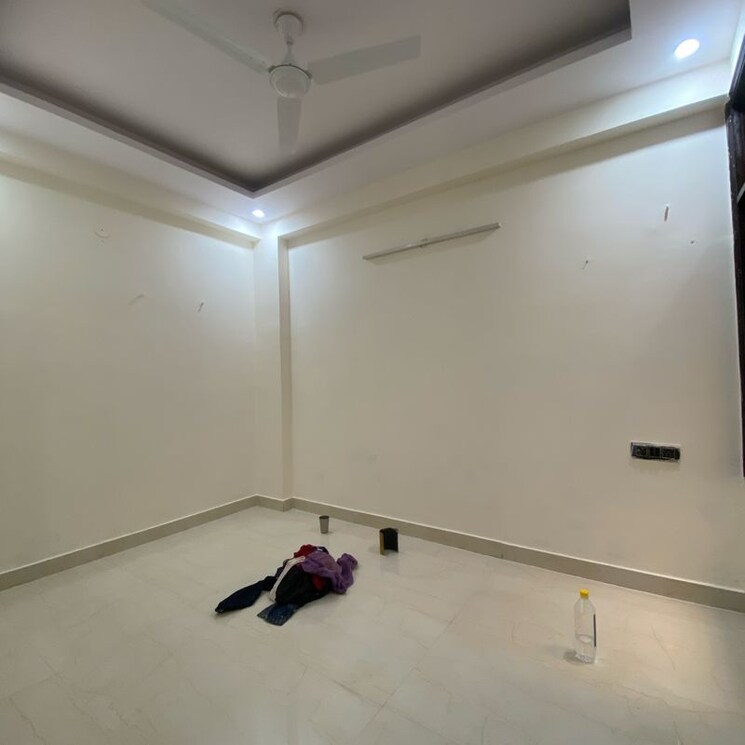 Room, chattarpur 3 Bedroom 1100 Sq.Ft. Builder Floor In Chattarpur Delhi 9837741