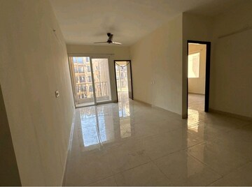 Room in 2 BHK Apartment at Signature Orchard Avenue 2, Sector 93 – for Sale