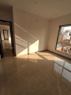 Bedroom in 5 BHK Apartment at Laxmina Krishna Niwas, Chembur – for Sale