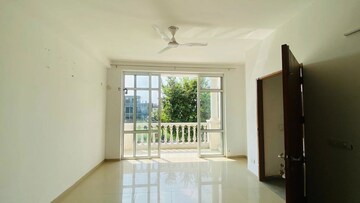 Room in 3 BHK Apartment at Omaxe New Chandigarh, North Mullanpur – for Rent