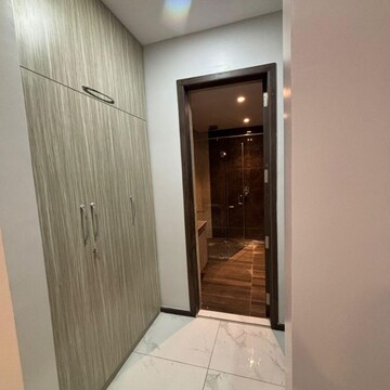 Room in 4 BHK Apartment at Redifice Urban Oasis, Cooke Town – for Rent