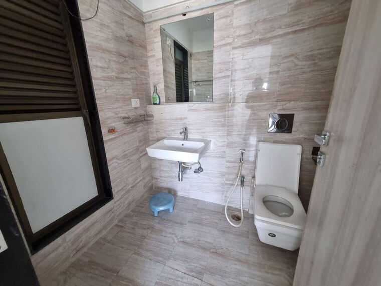 Bathroom, kanakia-levels 3 Bedroom 1250 Sq.Ft. Apartment In Malad East Mumbai 9837745