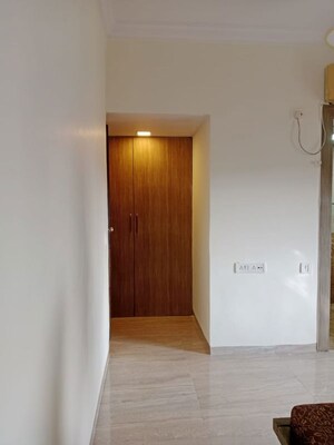 Room in 2 BHK Apartment at Emerald Isle 2, Goregaon East – for Rent