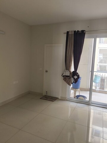 Room in 3.5 BHK Apartment at Sector 126 – for Rent