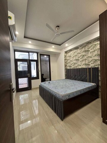 Bedroom in 2 BHK Apartment at Saket – for Rent