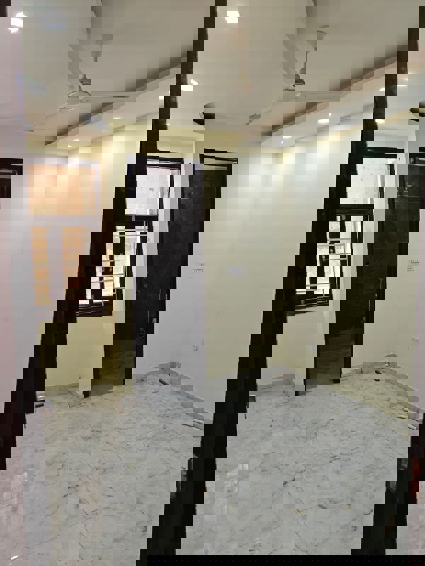 2 BHK Builder Floor For Sale in Mahavir Enclave 1