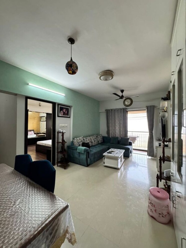 Living Room, lodha-splendora 3 Bedroom 953 Sq.Ft. Apartment In Ghodbunder Road Thane 9838034